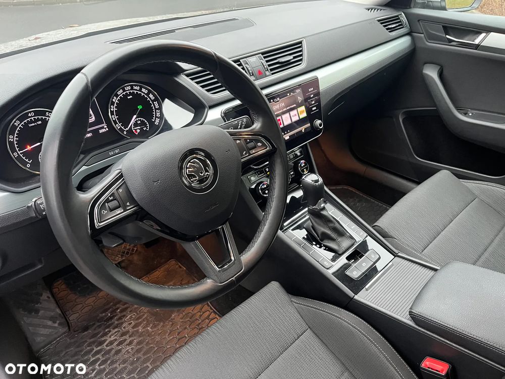 Skoda Superb ver-1-8-tsi-ambition-dsg - 8