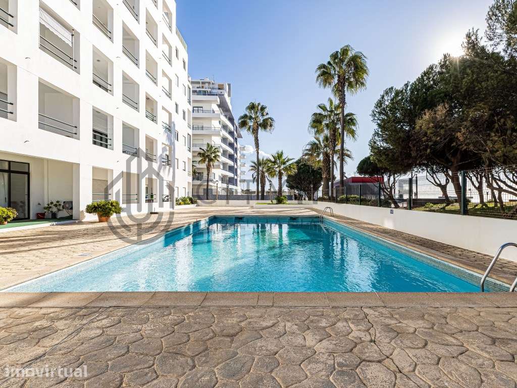 Apartamento T2 com vista mar e estacionamento em Quarteira - Grande imagem: 5/28