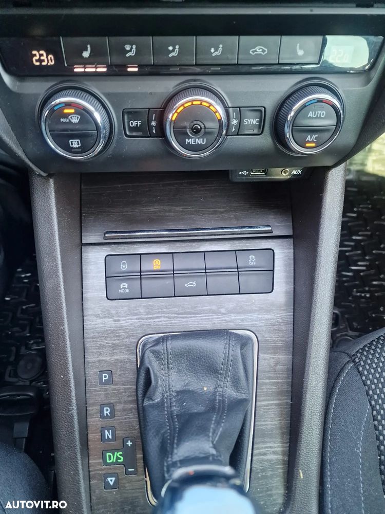 Skoda Octavia 2.0 TDI 4x4 DSG Scout - 17