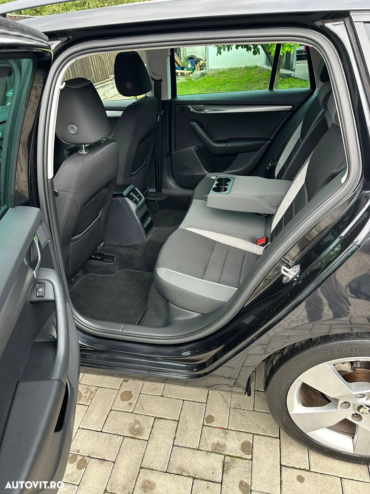 Skoda Octavia 2.0 TDI (Green tec) DSG Joy - 17