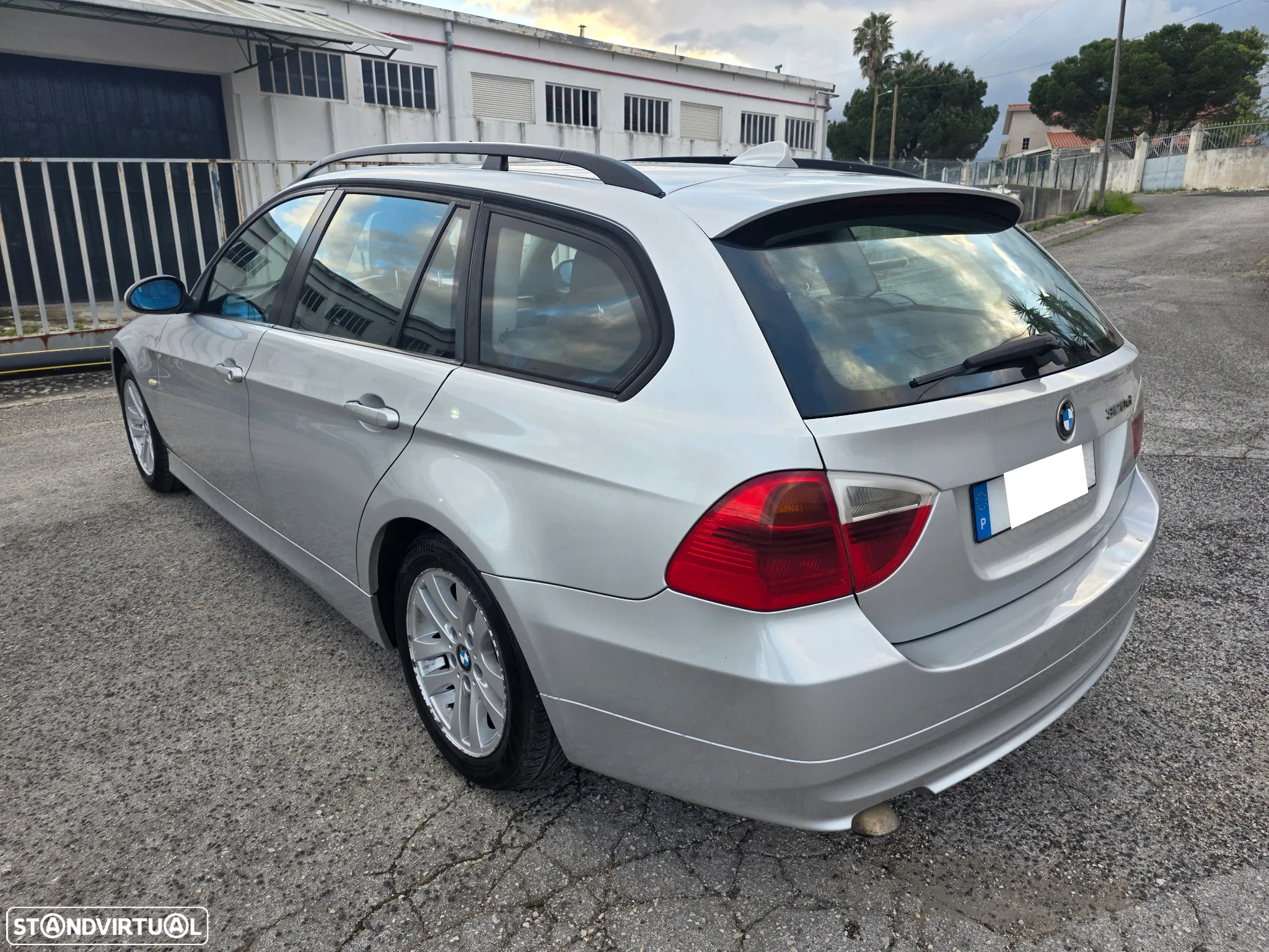 BMW 320 d Touring Exclusive - 10