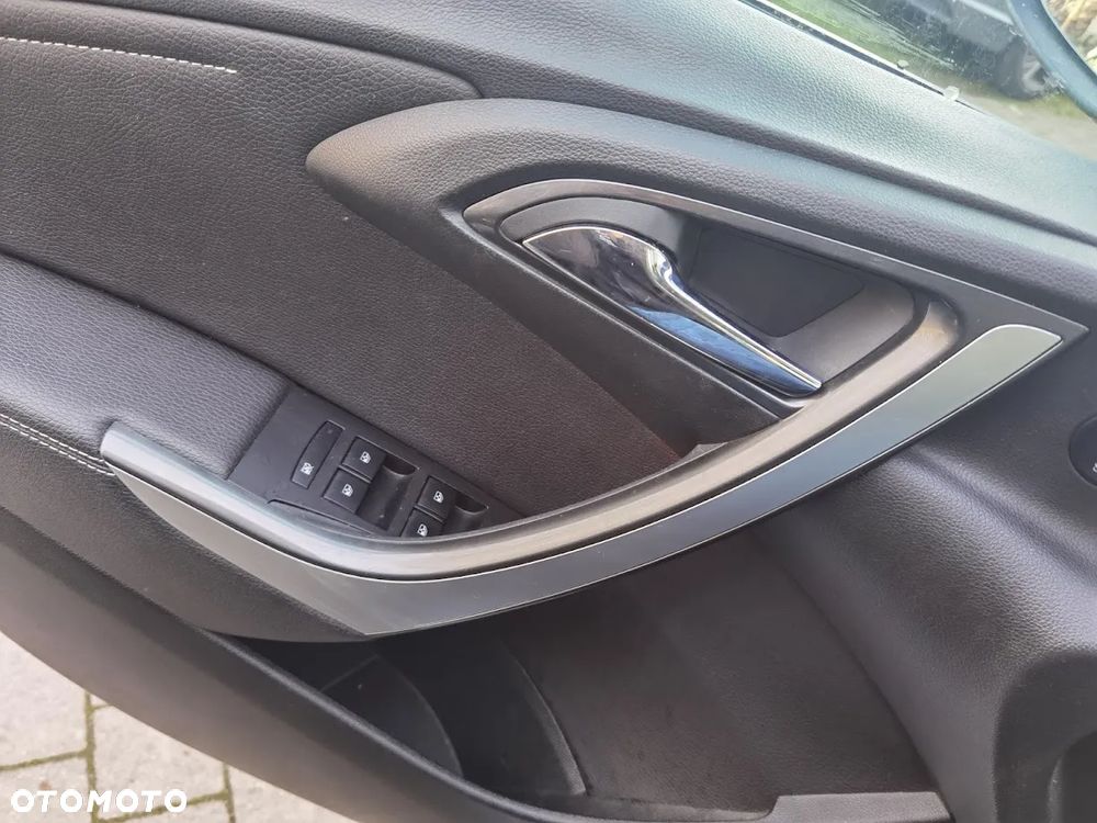 Opel Astra 1.7 CDTI Cosmo S&S - 12