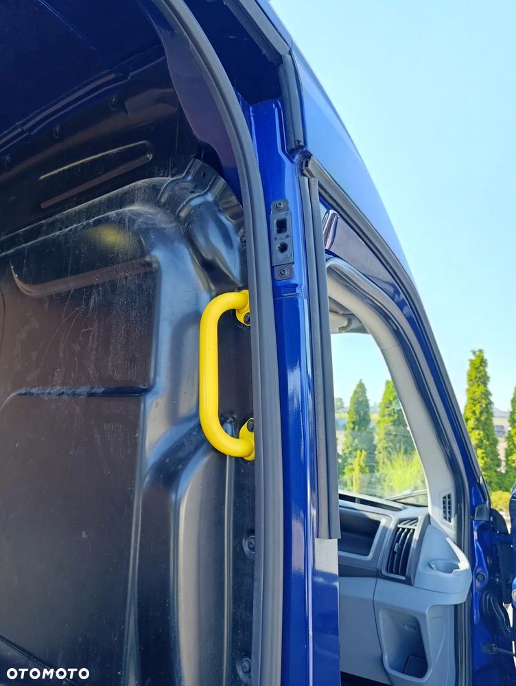 Ford Transit - 26