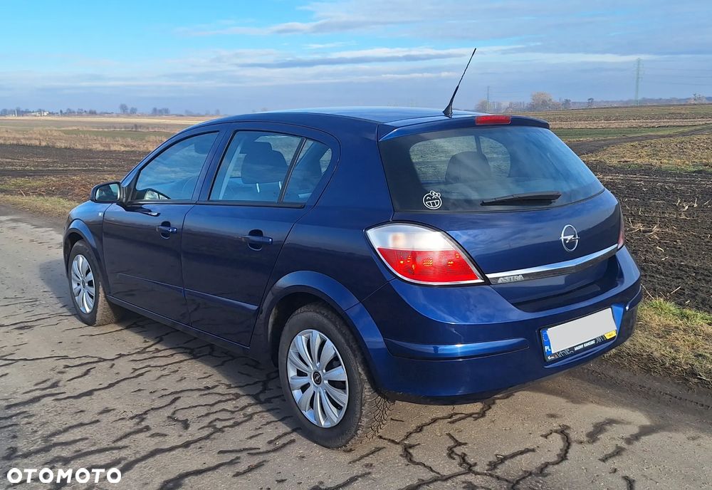 Opel Astra 1.4 - 8