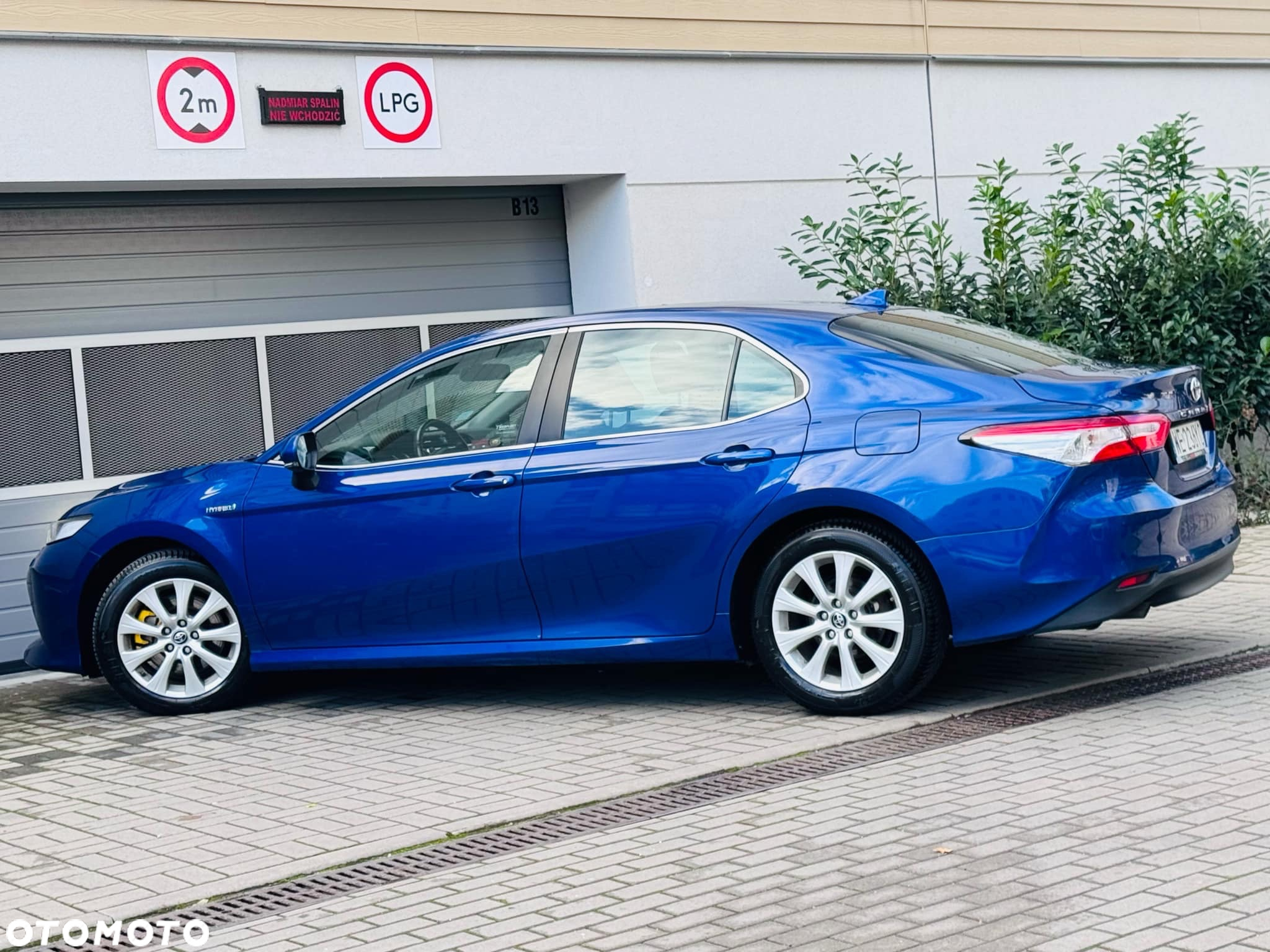 Toyota Camry 2.5 Hybrid Comfort CVT - 7