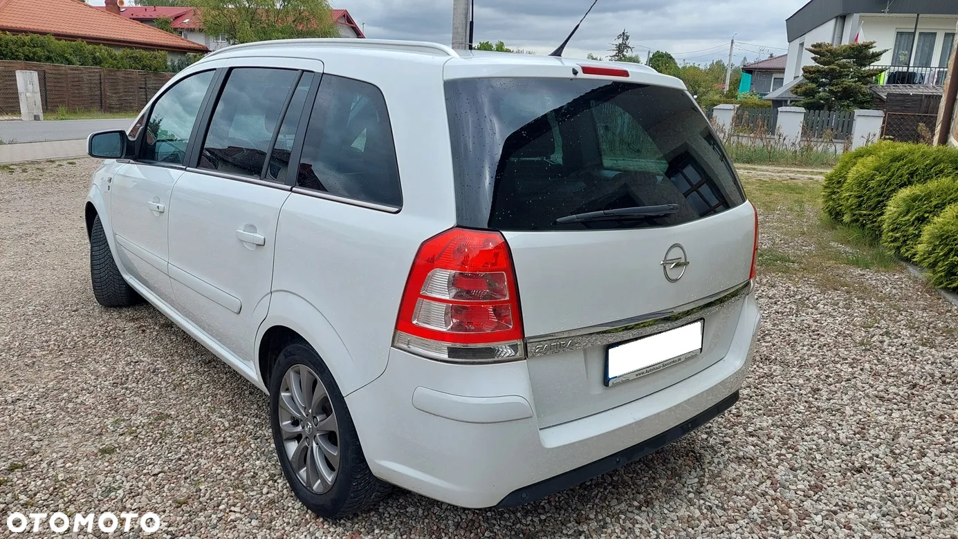 Opel Zafira - 3