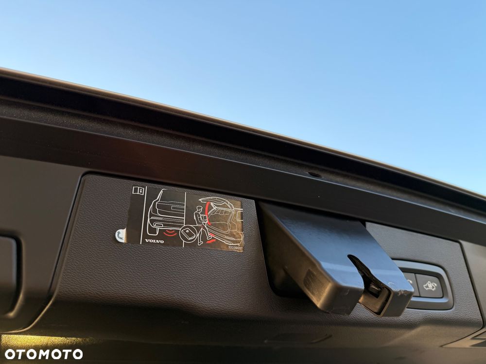 Volvo XC 60 T4 Geartronic Momentum Pro - 13