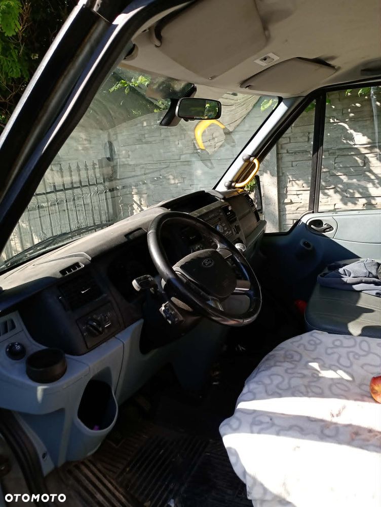 Ford Transit 300L Trend - 9
