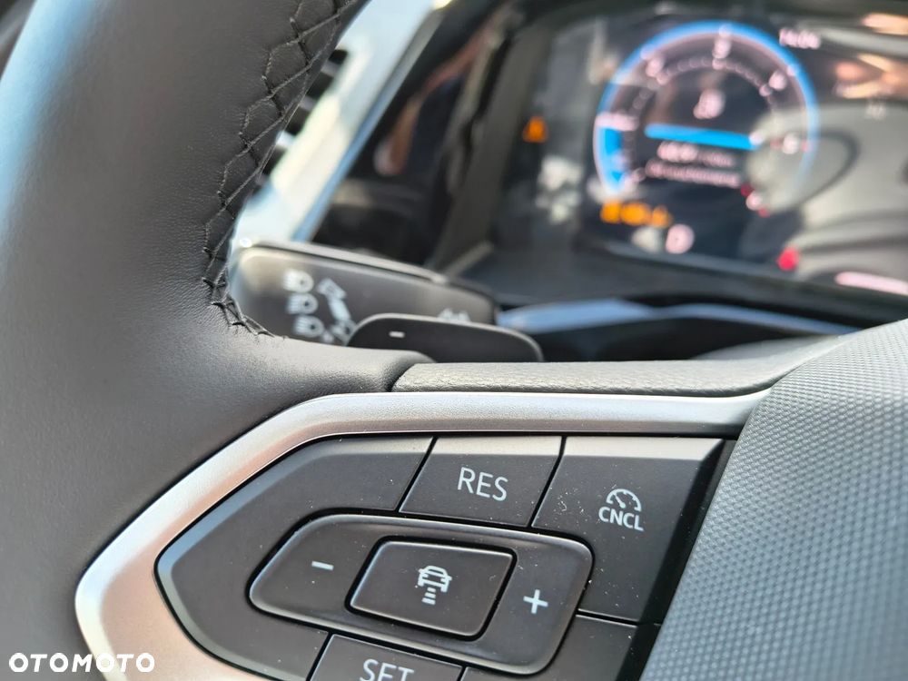 Volkswagen Multivan - 18