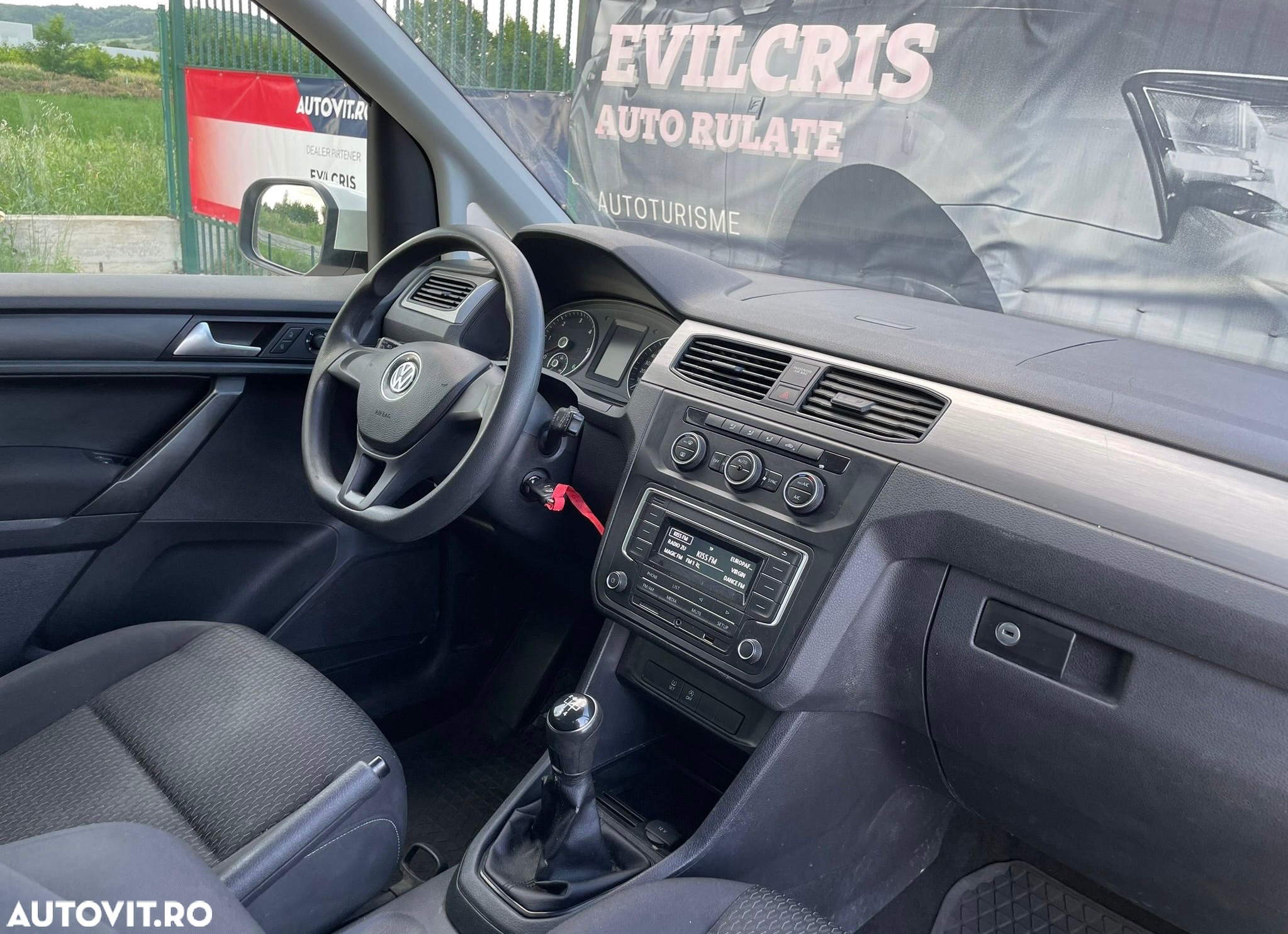 Volkswagen Caddy - 22