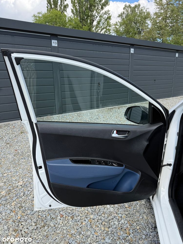 Hyundai i10 1.0 BlueDrive Go - 12