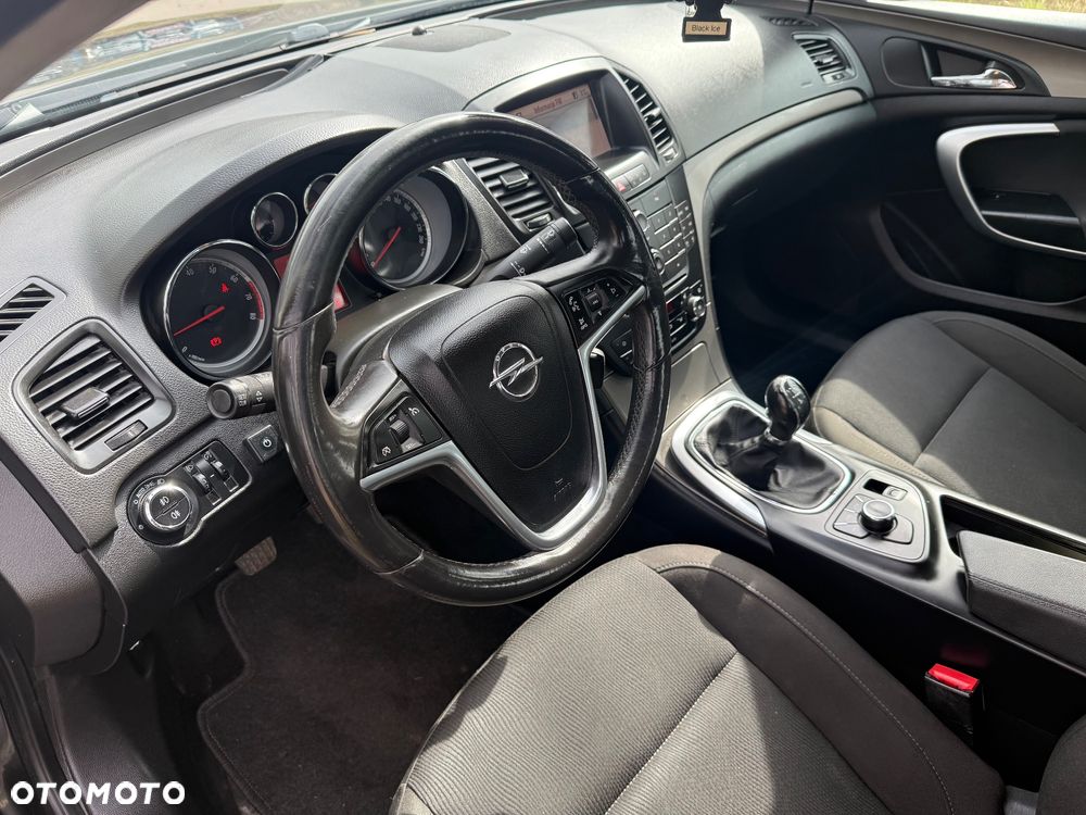 Opel Insignia - 15