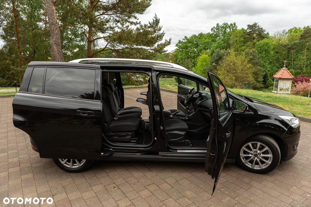 Ford Grand C-MAX - 20