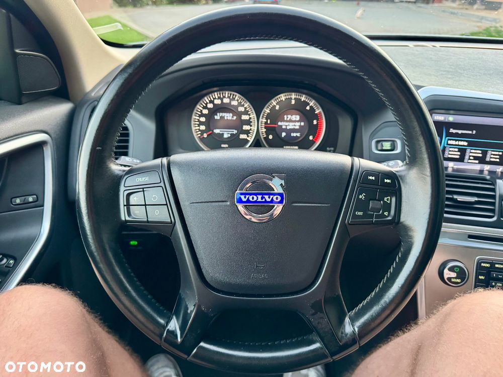 Volvo XC 60 D4 Geartronic Momentum - 20