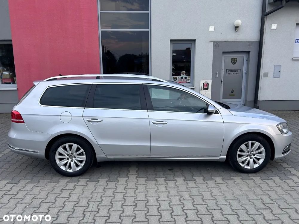 Volkswagen Passat - 9