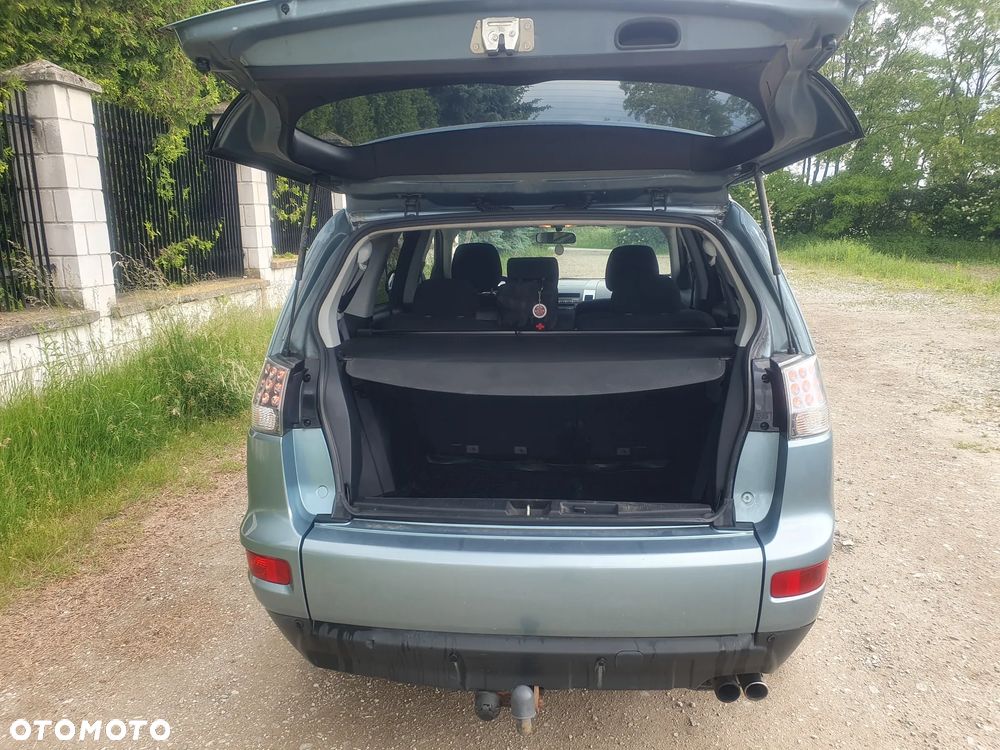 Mitsubishi Outlander 2.0 DID Intense - 14