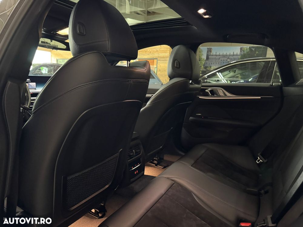 BMW i4 - 12