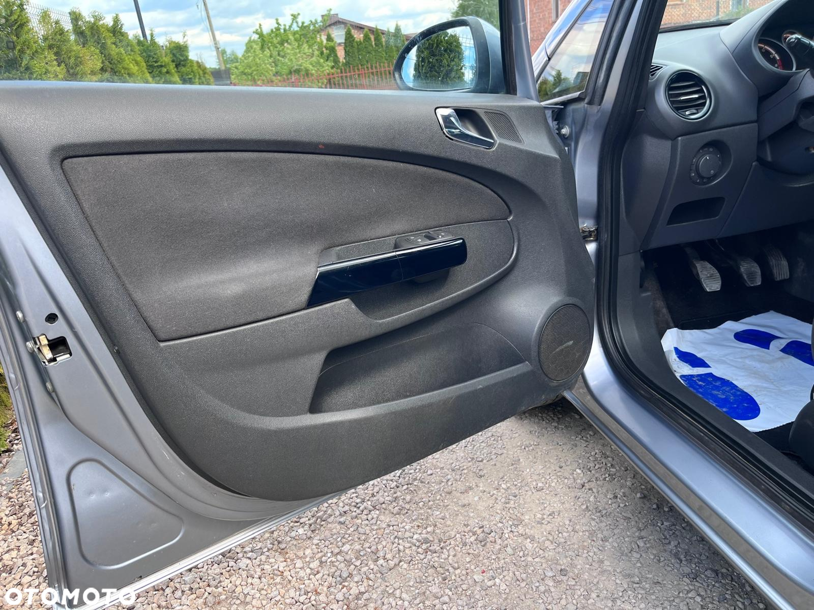 Opel Corsa 1.4 16V - 21