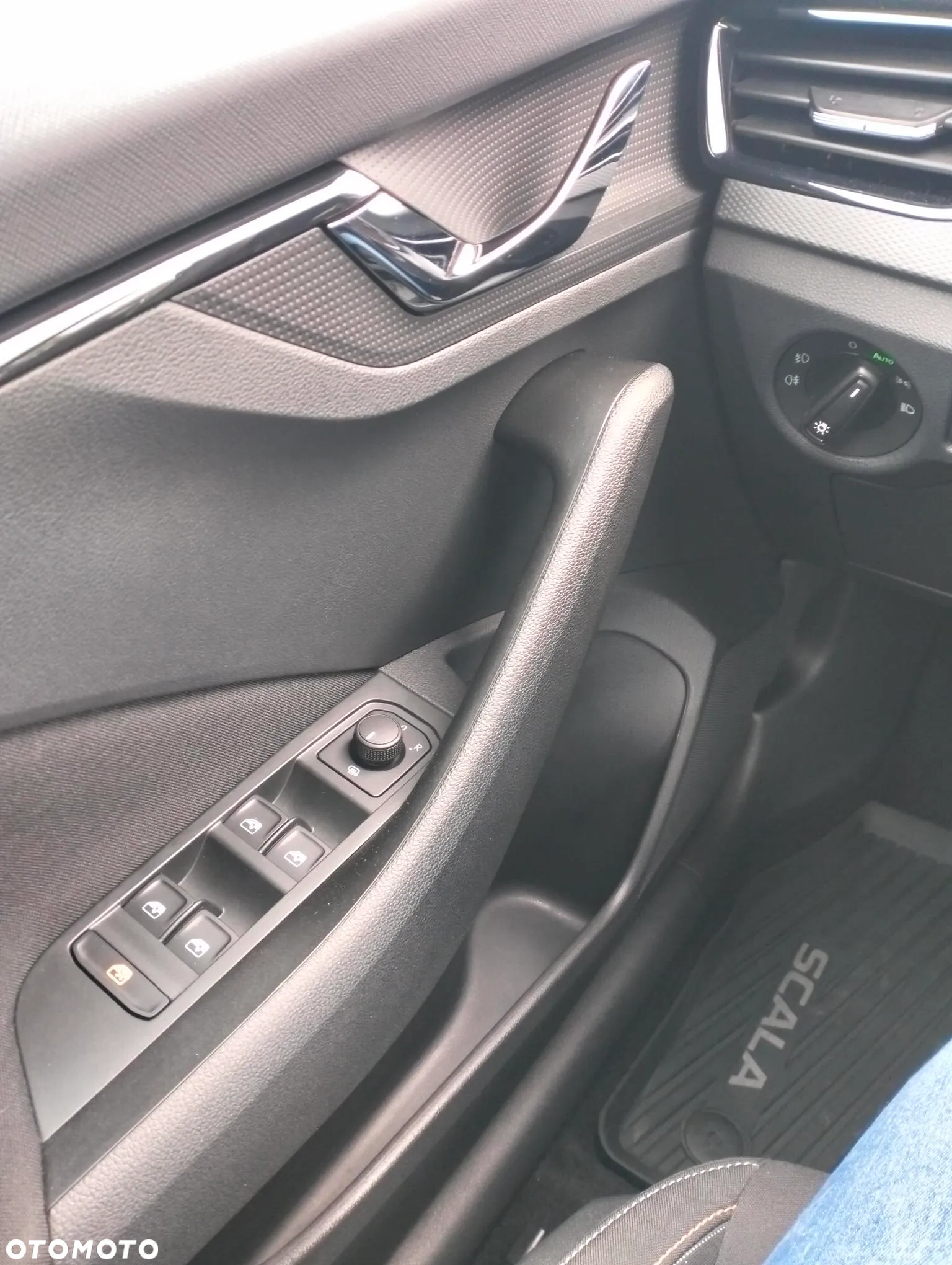 Skoda Scala 1.0 TSI Ambition DSG - 11