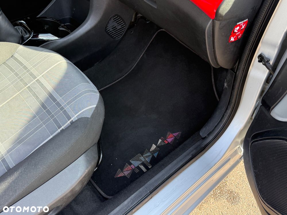 Peugeot 108 - 16