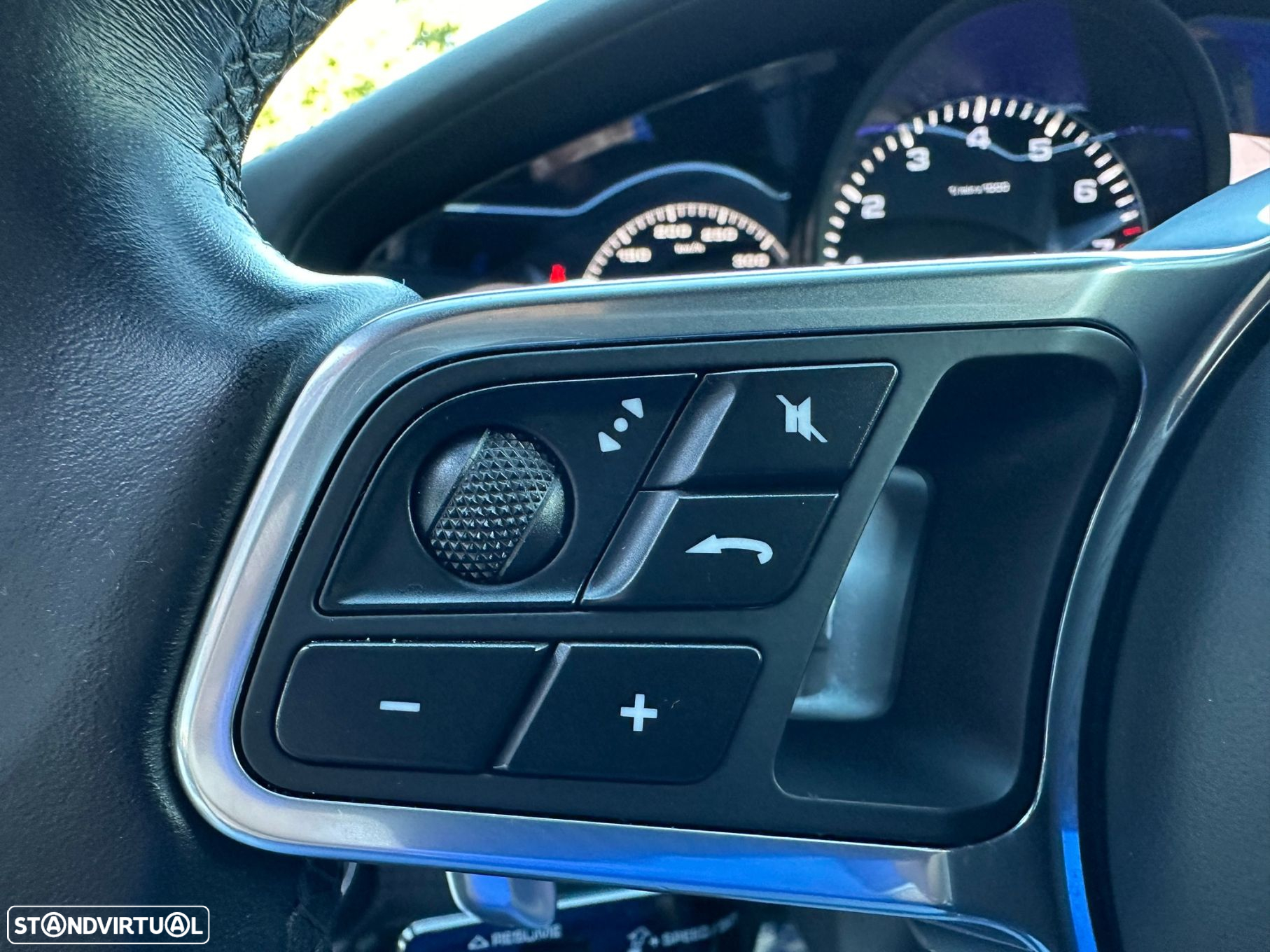 Porsche Panamera Sport Turismo 4 E-Hybrid 10 Years Edition - 22