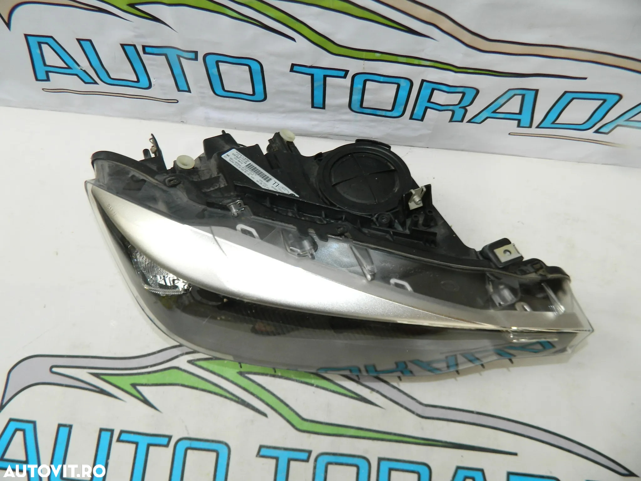 Faruri,Far stanga dreapta original BMW seria 3 F30,F31 cod 6311-7359524 , 6311-7359523 - 3