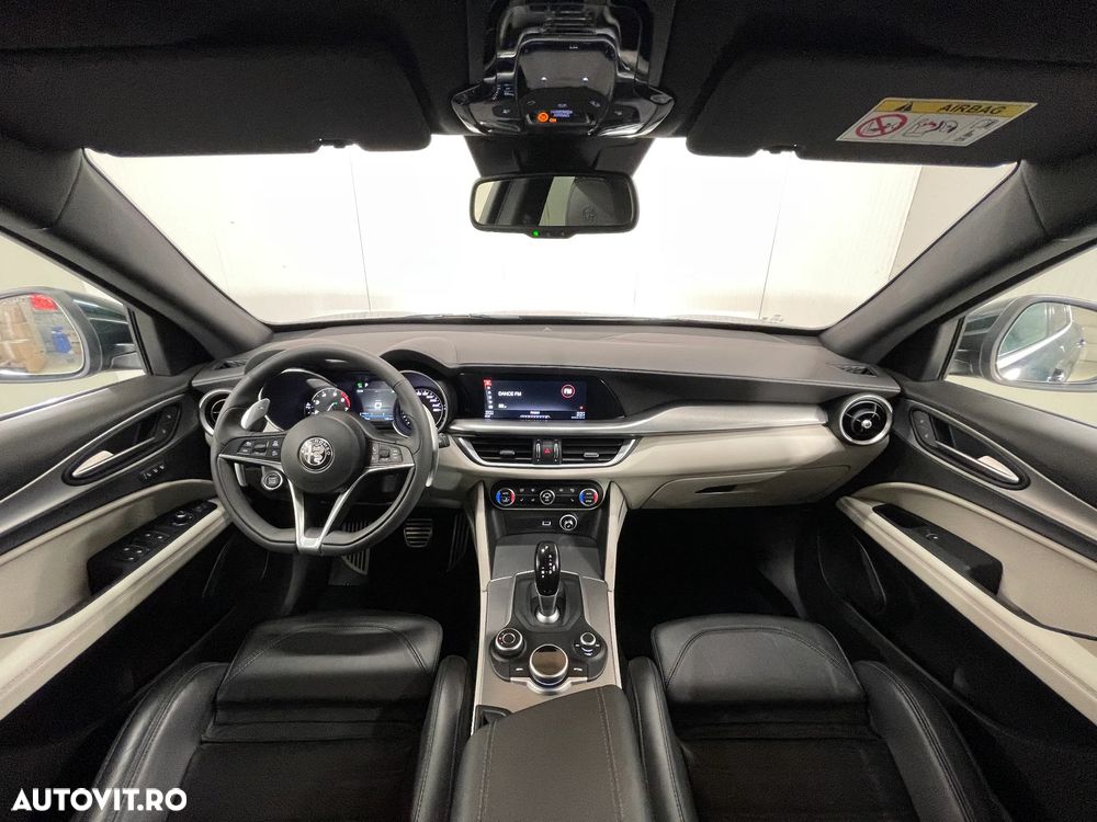 Alfa Romeo Stelvio 2.0 Turbo AWD AT8 Super - 8