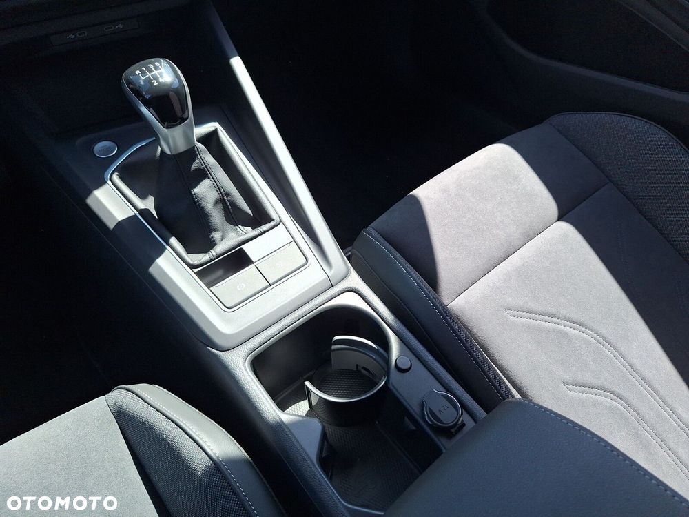 Volkswagen Golf 1.5 TSI Life Plus - 16