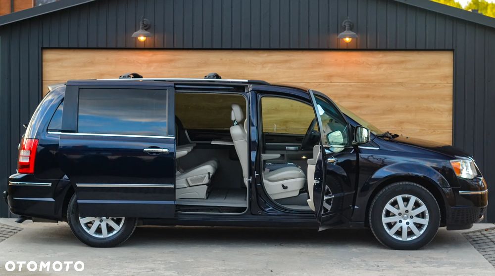 Chrysler Grand Voyager ver-2-8-crd-limited - 15