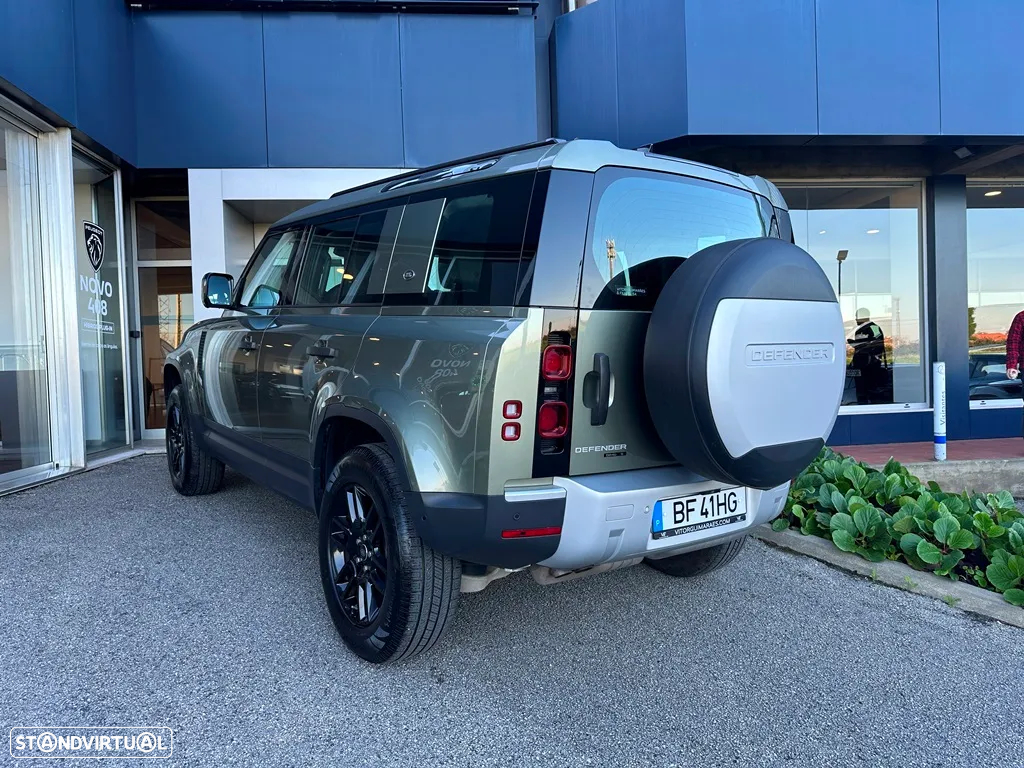 Land Rover Defender 110 D240 S - 17