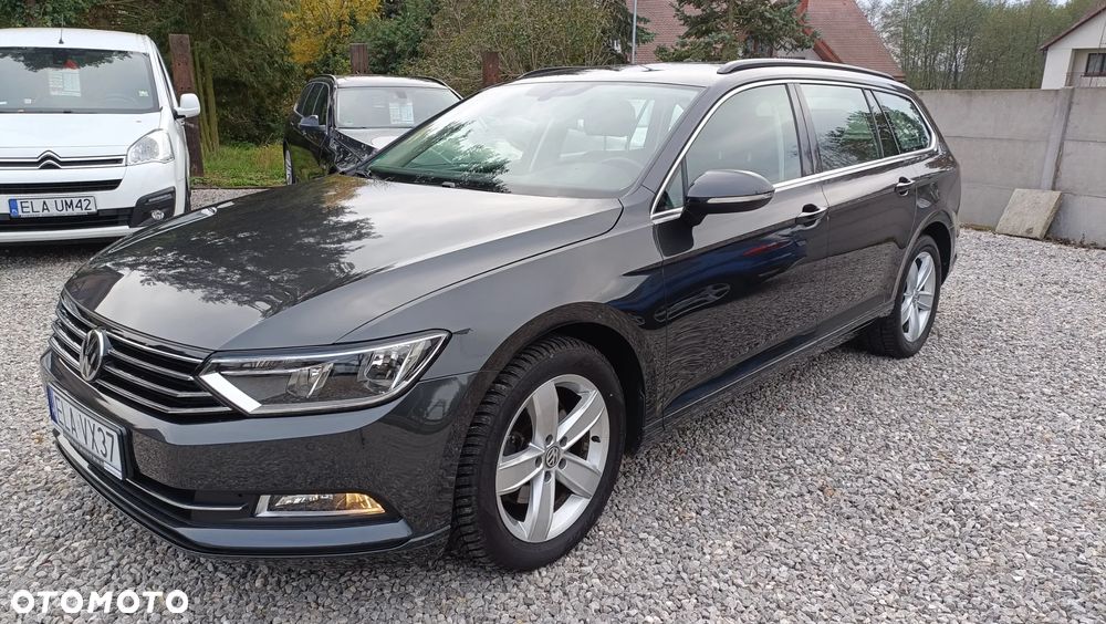 Volkswagen Passat 2.0 TDI DSG (BlueMotion Technology) Comfortline - 1