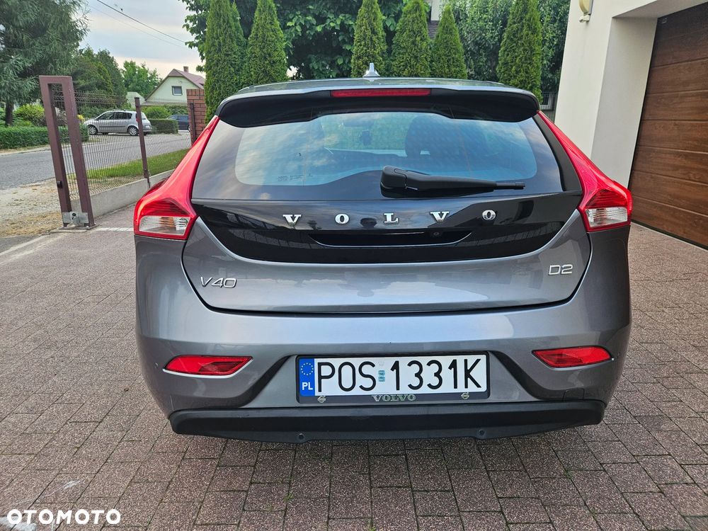 Volvo V40 D2 Momentum - 6