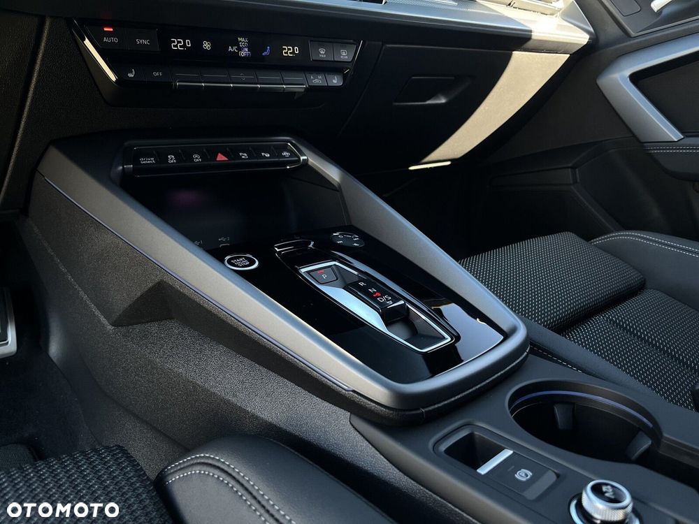 Audi A3 Sportback 35 TFSI mHEV S Line S tronic - 24