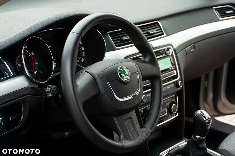 Skoda Superb 1.8 TSI Ambition - 25