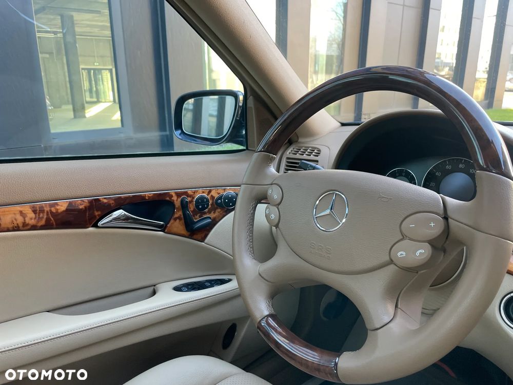 Mercedes-Benz Klasa E 350 4-Matic - 4