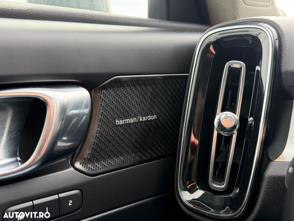 Volvo XC 40 D4 AWD Inscription - 19