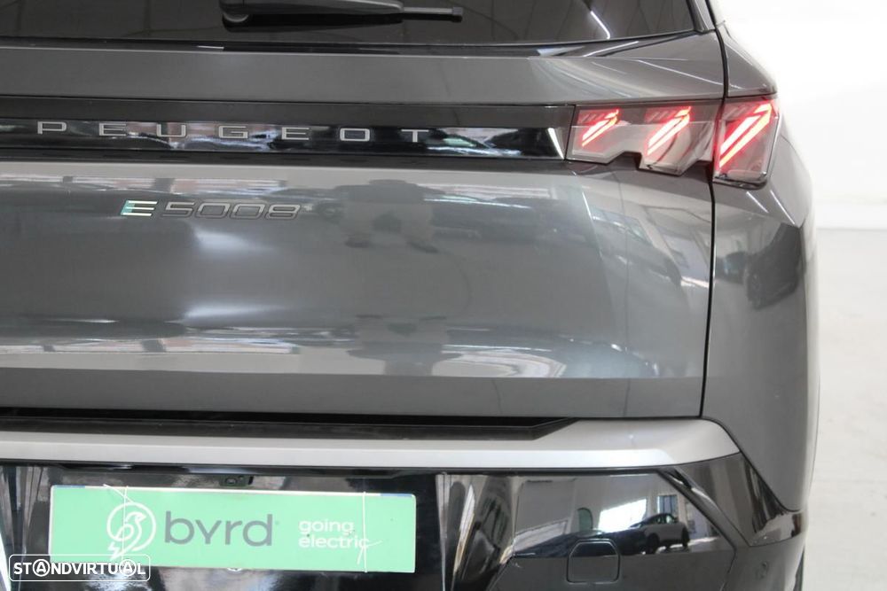 Peugeot E-5008 73 kWh GT - 8