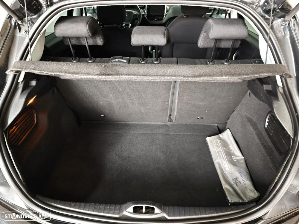 Peugeot 208 1.2 VTi Allure - 24