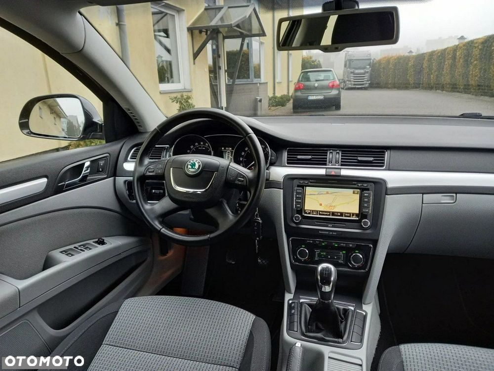 Skoda Superb 1.6 TDI Platinum - 22