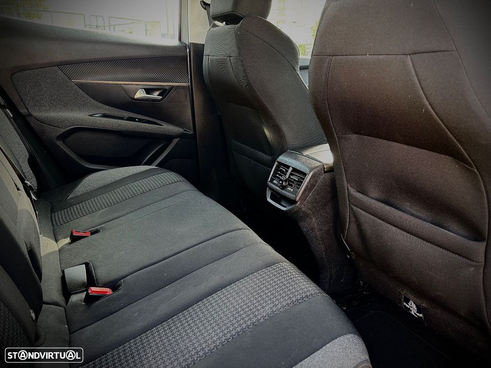 Peugeot 3008 1.5 BlueHDi Allure - 9