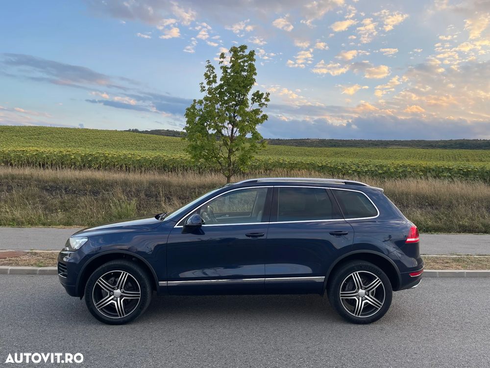 Volkswagen Touareg 2012 photo 2