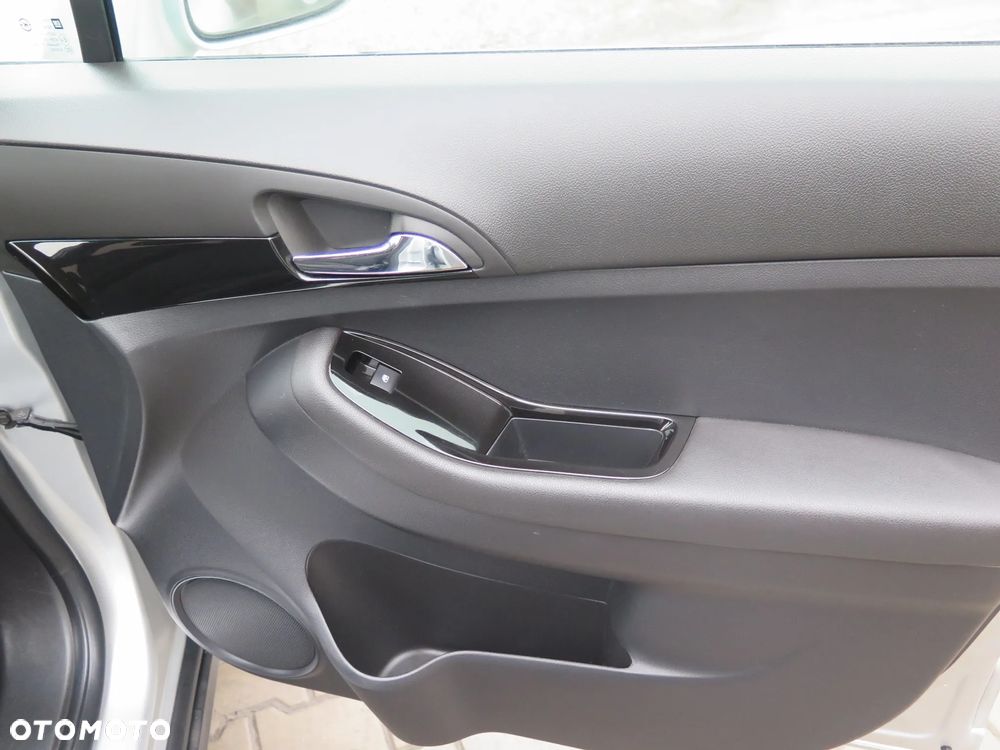 Chevrolet Orlando - 25