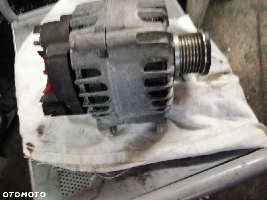 Alternator Renault Daster 1.2 tce - 5