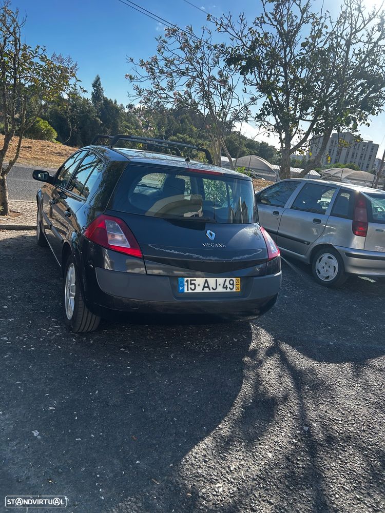 Renault Mégane 1.5 dCi Dynamique - 10