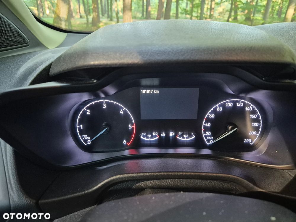 Ford Tourneo Connect Grand - 19