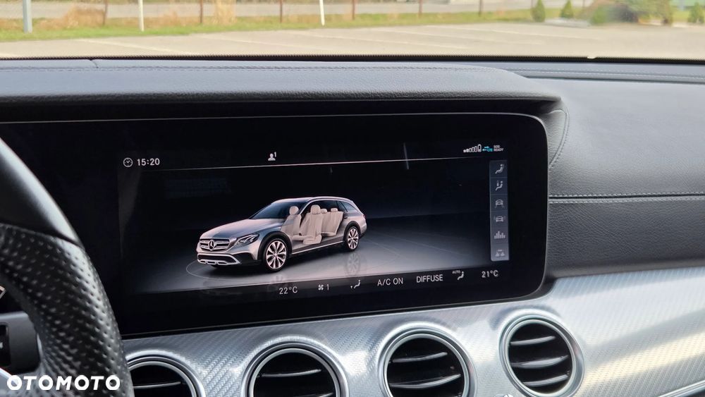 Mercedes-Benz Klasa E 350 d 4Matic 9G-TRONIC - 34