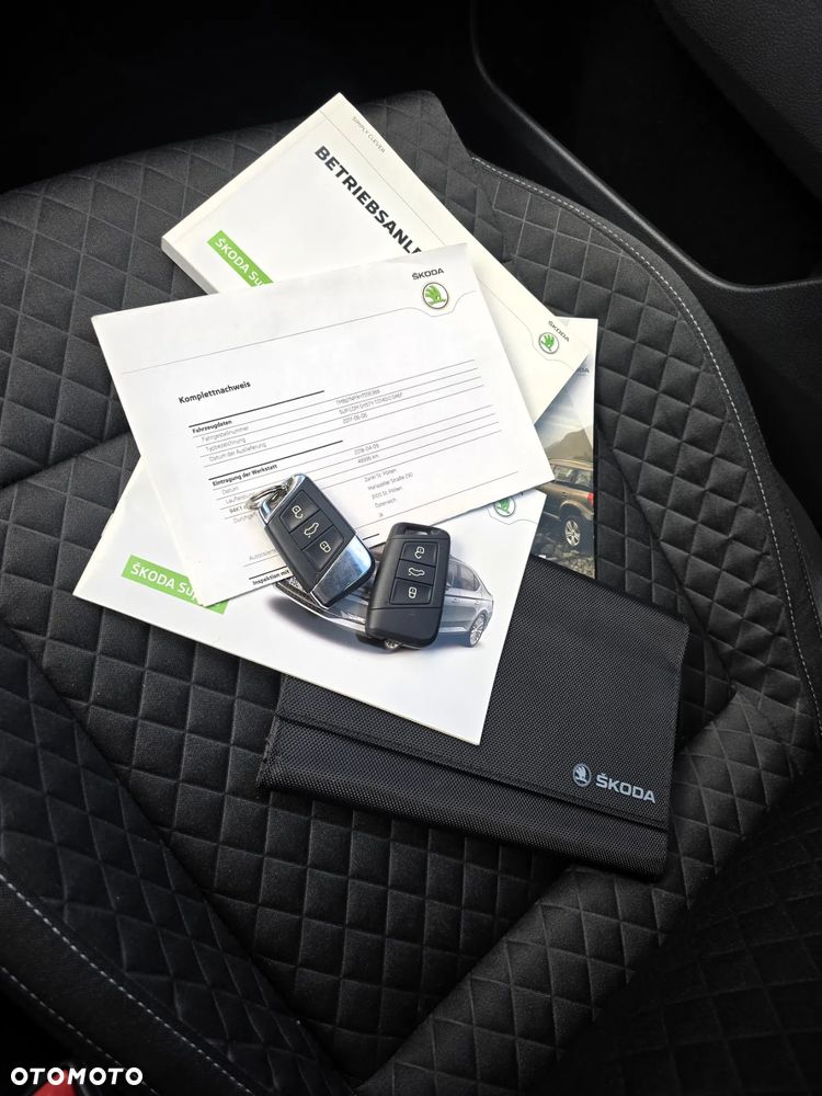 Skoda Superb 2.0 TDI DSG Style - 34