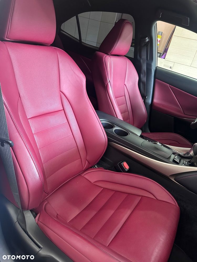 Lexus IS 250 F Sport - 25