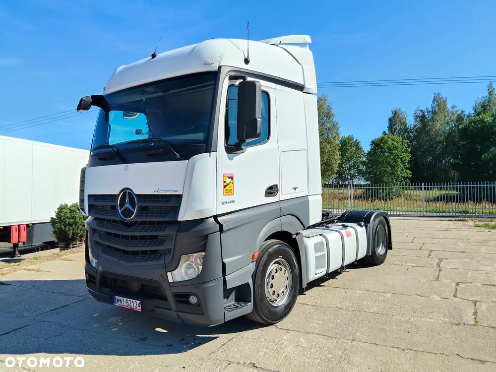 Mercedes-Benz Actros - 4