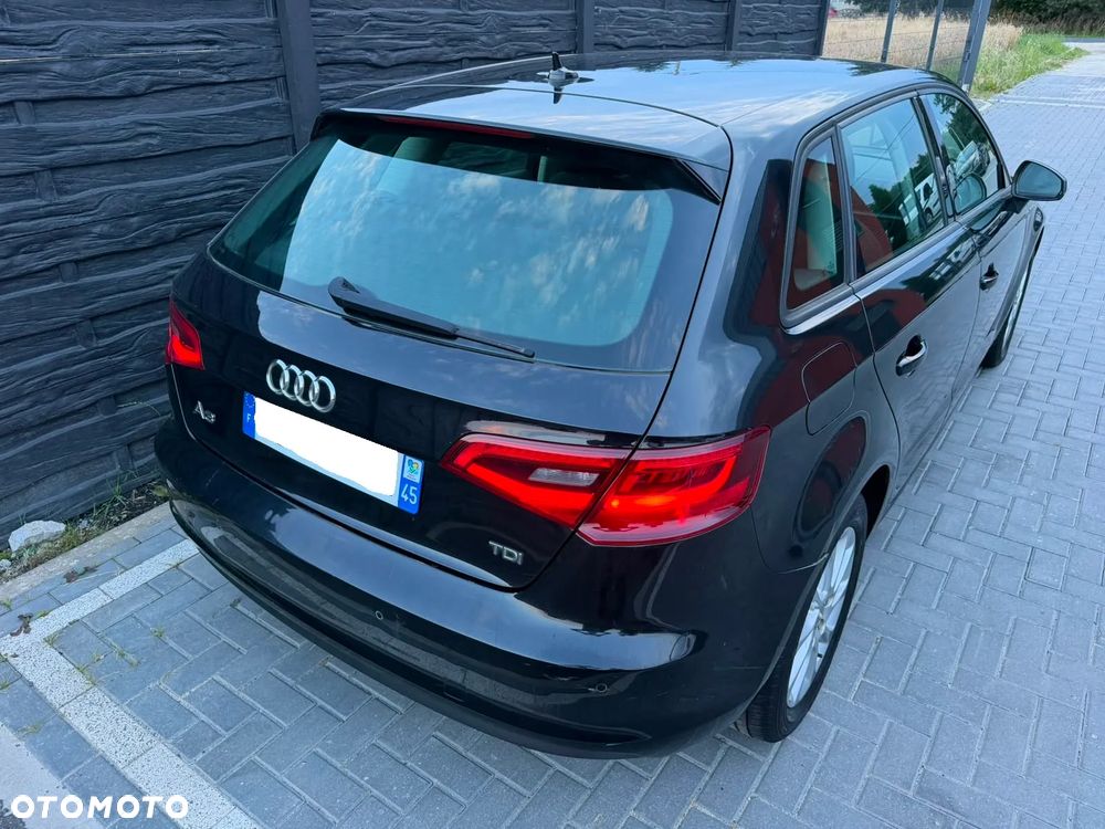 Audi A3 Sportback 2.0 TDI S tronic - 18